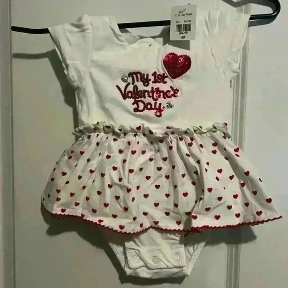 Love Being Me My First Valentine’s Day Outfit size 6 months ♥️ button detail NWT - Picture 1 of 10